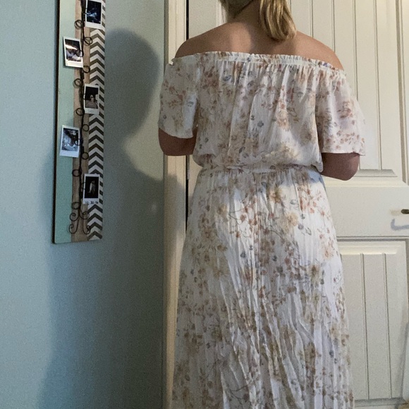 Romper - Picture 3 of 4